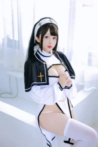 Rinaijiao Holy Nun Cosplay Album 18+